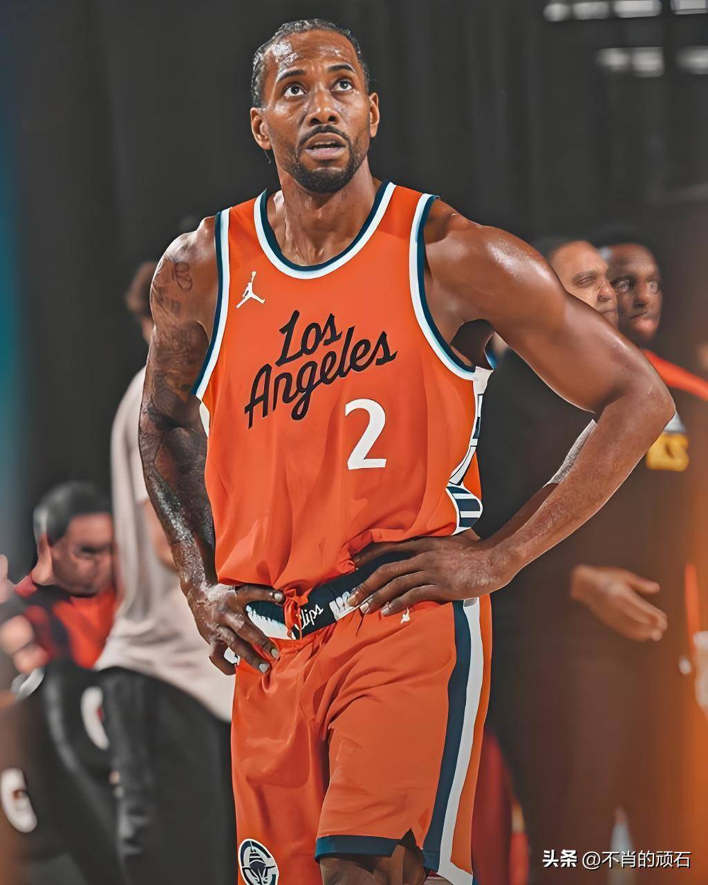 而是被节奏 而是被节奏