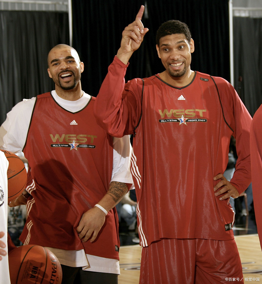 且与读者关 且与读者关