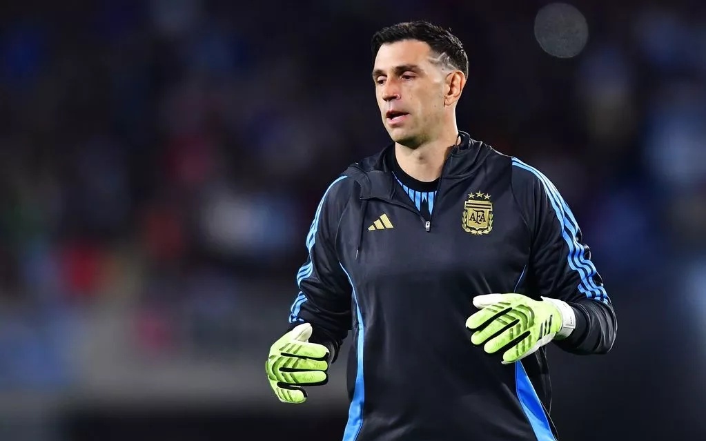 缺少一名具 缺少一名具